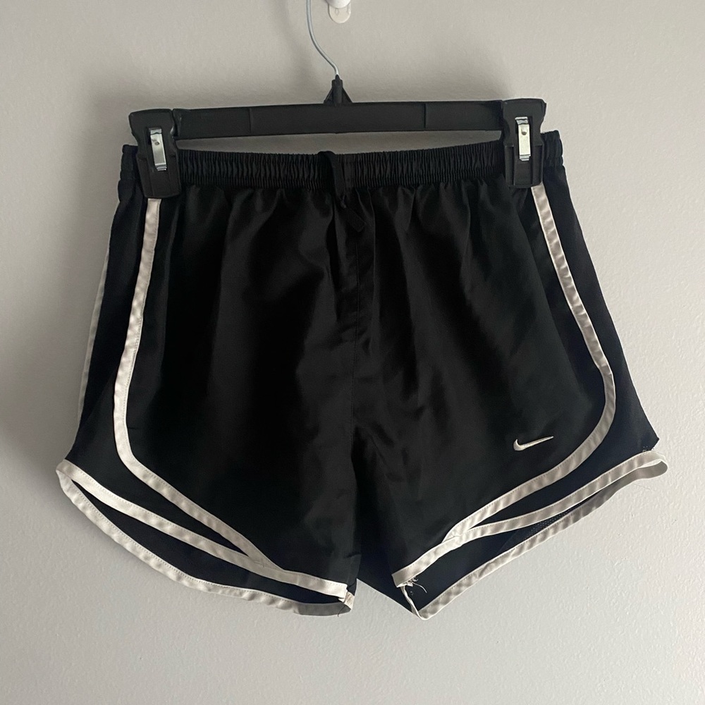 Nike women’s running shorts